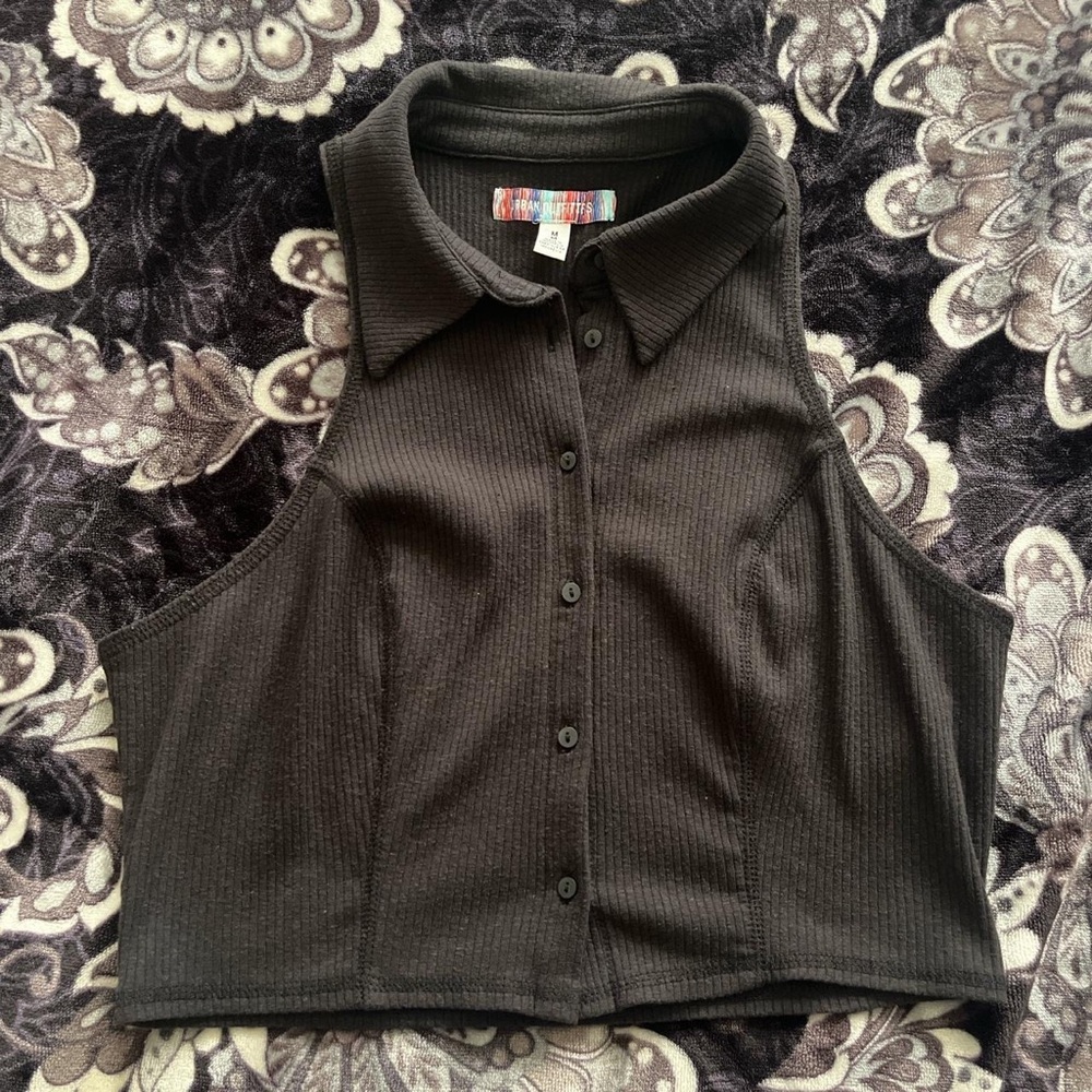 black collard tank top from urban outfitters